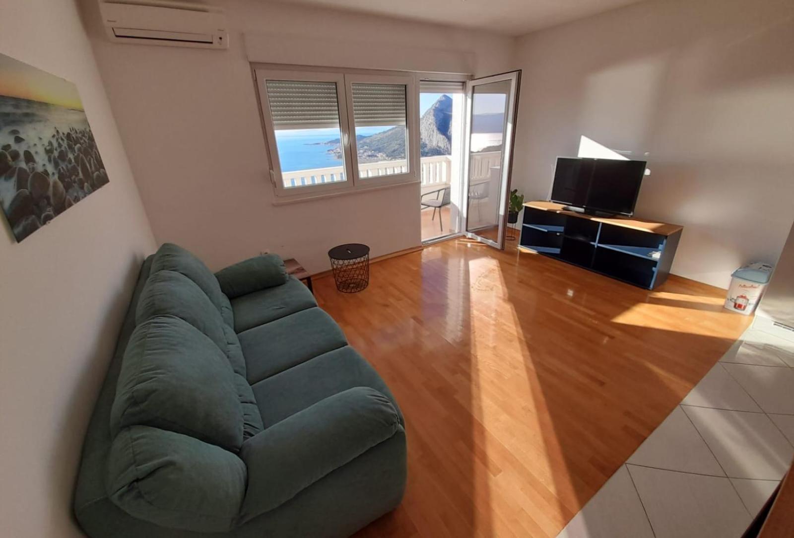 Pere Apartment Omiš Exterior foto